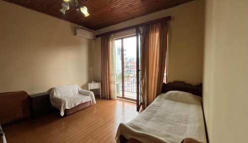 Deluxe One-Bedroom Apartment with Ocean View