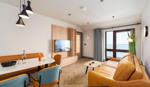 One-Bedroom with Sea View
