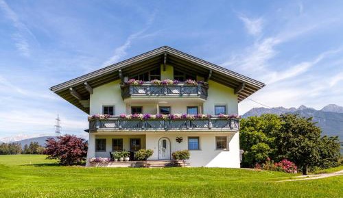 Deluxe Two-Bedroom Apartment with Balcony