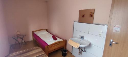 Single Room with Shared Shower and Toilet