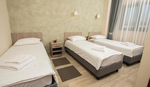 Basic Triple Room