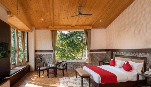 King Room with Mountain View