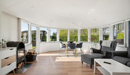 Three-Bedroom Holiday Home 