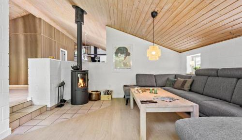 Four-Bedroom Holiday Home