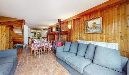 Three-Bedroom Holiday Home 
