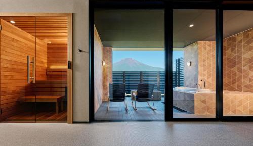 Suite with Sauna