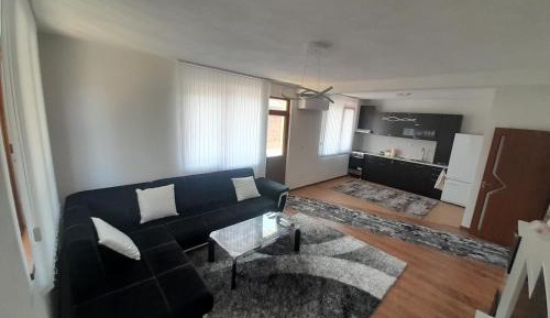 Three-Bedroom Apartment with Mountain View