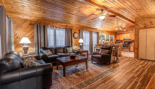 Two-Bedroom Holiday Home