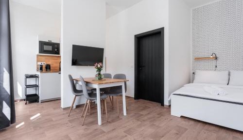 Studio Apartment with One Double Bed