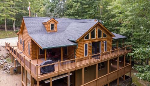 Four-Bedroom Holiday Home