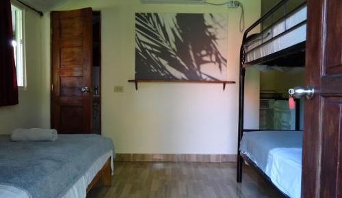 Economy Triple Room