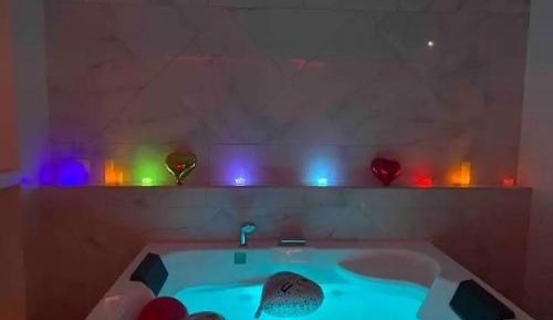 One-Bedroom Apartment with Spa Bath