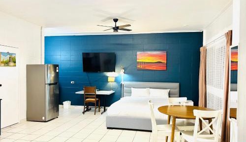 Premium King Suite - Not Pet Friendly