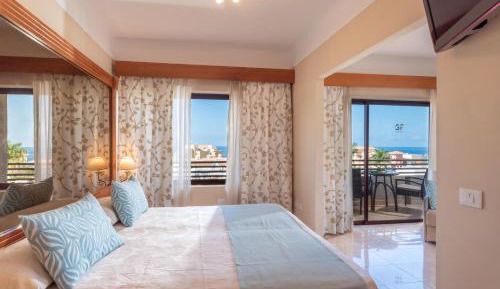 Junior Suite (2 Adults)