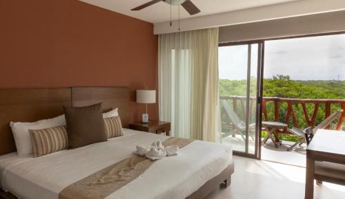 Sunset View With Queen Bed