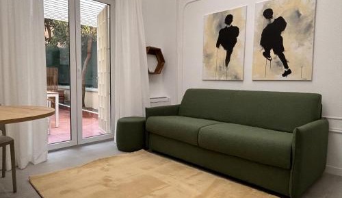 Deluxe One-Bedroom Apartment with Garden View
