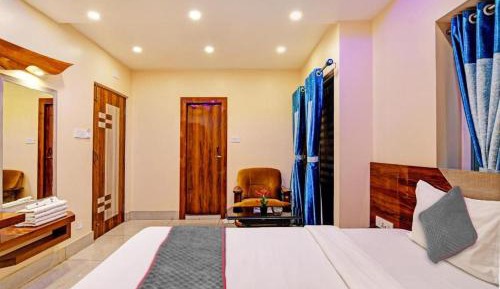 Deluxe Double Room (2 Adults + 1 Child)