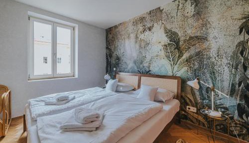 Apartment with Shower