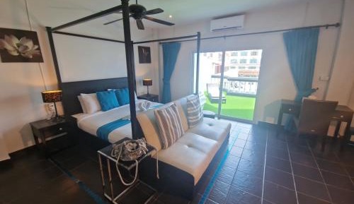 King Room with Spa Bath