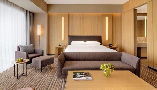 Deluxe King Room - Club Access