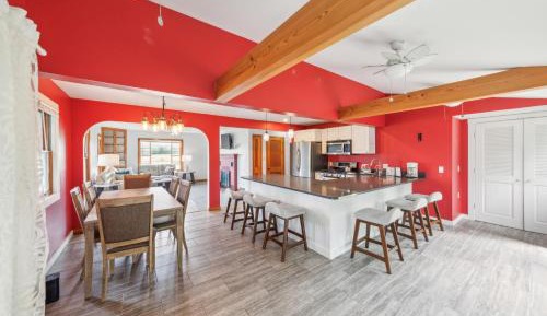 Four-Bedroom Holiday Home