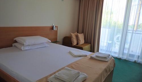 Queen Room with Danube View