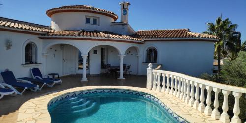 Villa with Sea View