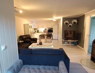 Room #1184362301