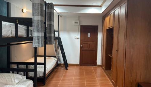 Classic Quadruple Room