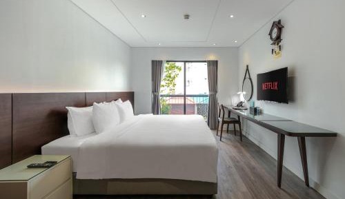 Deluxe Suite