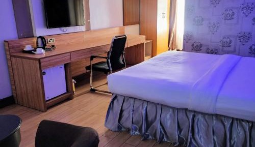 Large Single Room