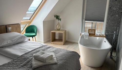 Luxury Two-Level Space with Balcony and Sauna