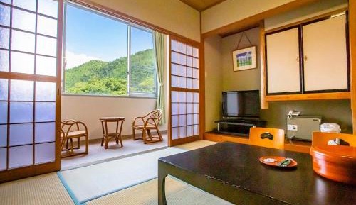 Japanese-Style Quadruple Room