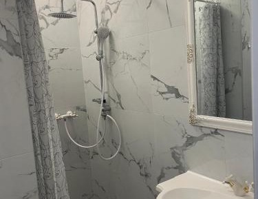 One-Bedroom Apartment - Non-Smoking