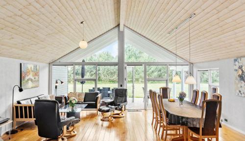 Four-Bedroom Holiday Home
