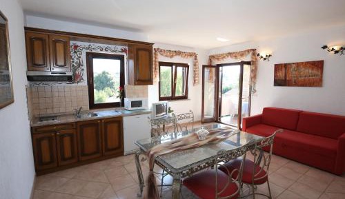 Superior One-Bedroom Apartment with Balcony