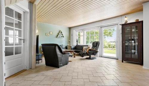 Three-Bedroom Holiday Home 