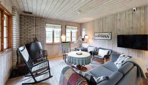 Two-Bedroom Holiday Home