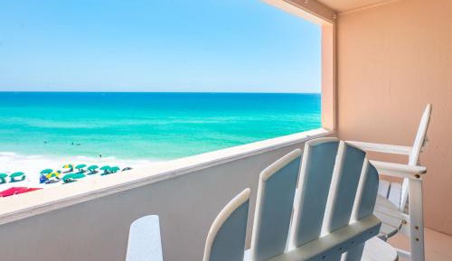 One-Bedroom Apartment with Ocean View