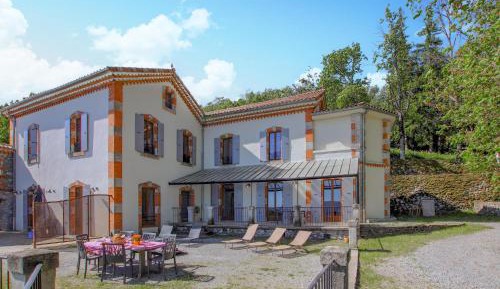 Five-Bedroom Holiday Home
