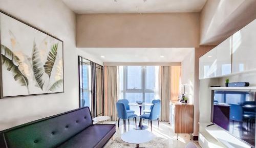 Family Two-Bedroom Apartment with View