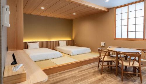 Japanese-Style Room