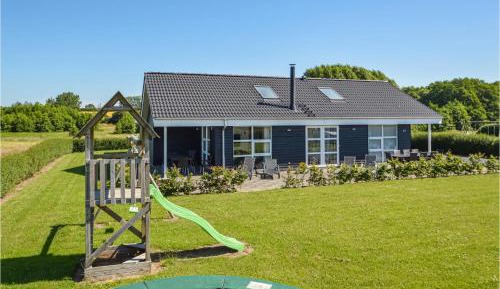 Three-Bedroom Holiday Home 