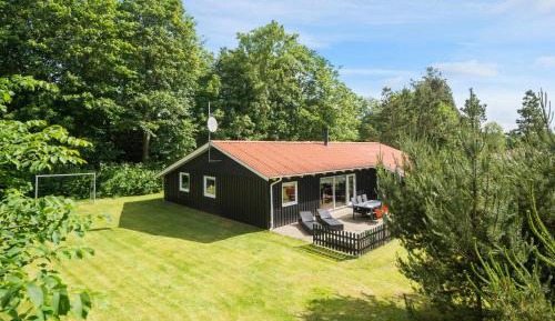 Four-Bedroom Holiday Home