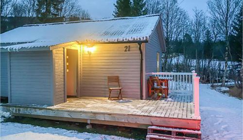 One-Bedroom Holiday Home