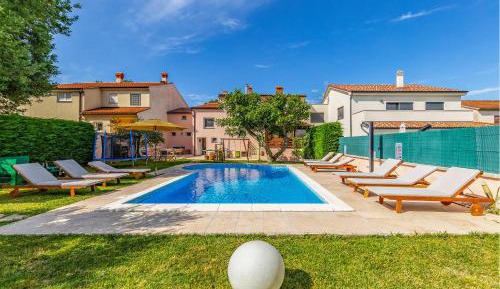 Five-Bedroom Holiday Home