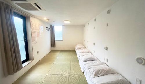 Japanese-Style Room