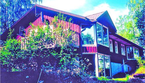 Four-Bedroom Holiday Home