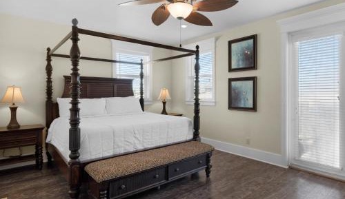 Four-Bedroom Holiday Home
