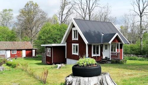 One-Bedroom Holiday Home